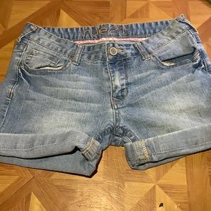 these shorts are in great condition.